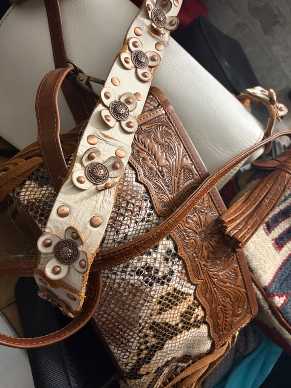 Patricia Nash Messenger Tooled White Sheyane Fringe Crossbody Snakeskin Crochet